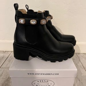 Steve Madden Women's Amulet Ankle Boot